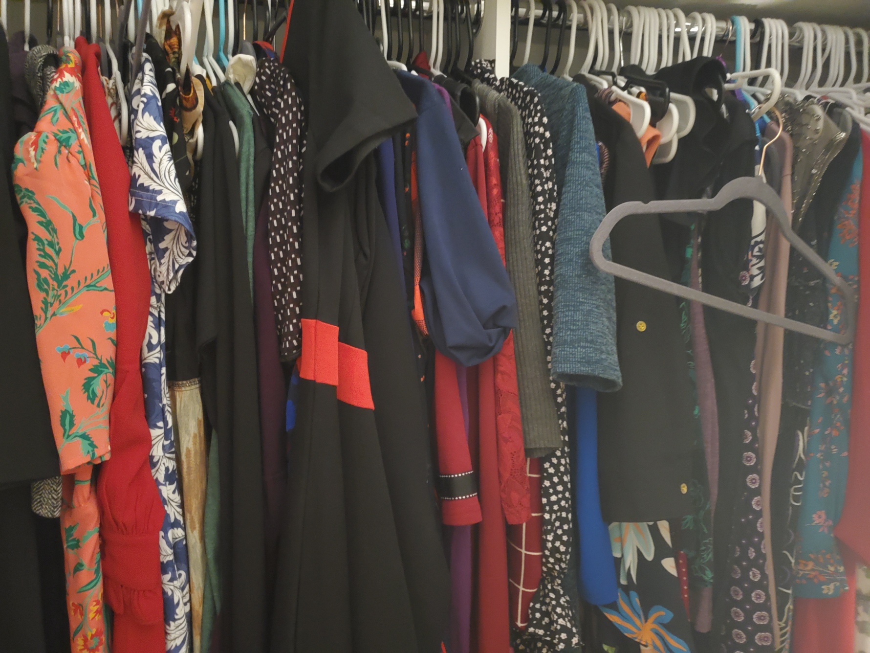 The silly need for more than 27 dresses in my NYC closet – psychologistmimi